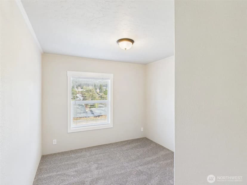Property photo for 720 S Jefferson Street, Republic photo 16