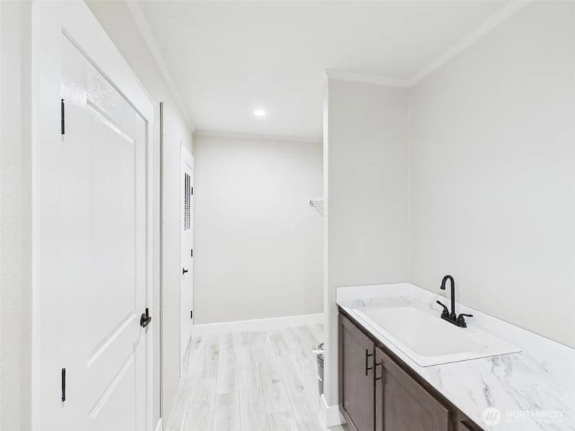 Property photo for 720 S Jefferson Street, Republic photo 19