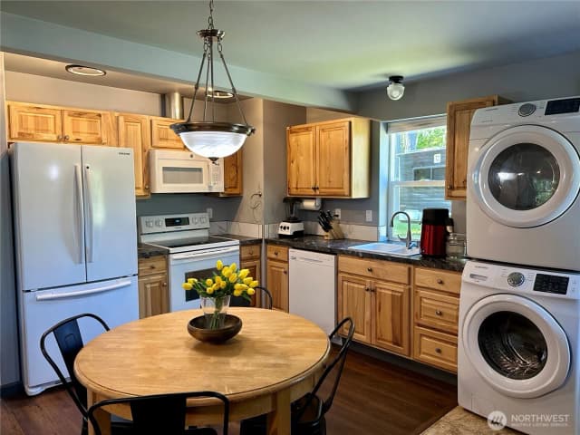 Property photo for 2339 Westwind Drive Nw, Olympia photo 4