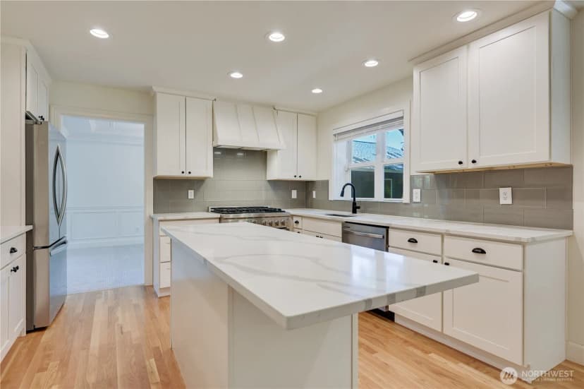 Property photo for 16710 Snohomish Avenue, Snohomish photo 10