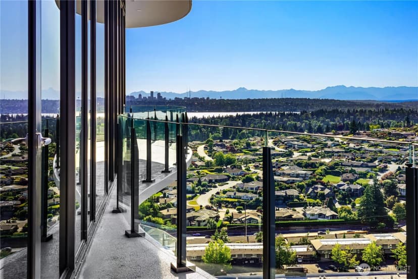 Property photo for 838 Avenue Square Ne #2602, Bellevue photo 32