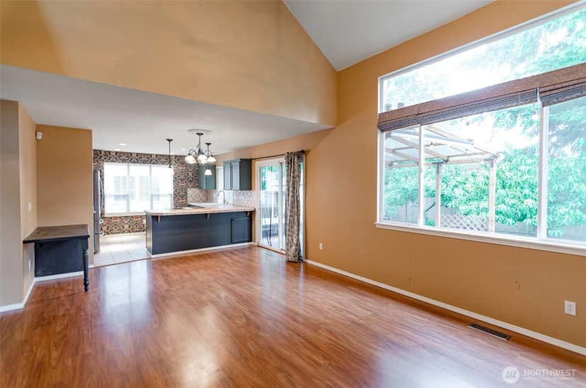 Property photo for 5614 Vincent Court Se, Lacey photo 4