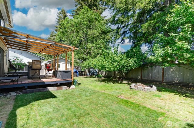 Property photo for 5614 Vincent Court Se, Lacey photo 3
