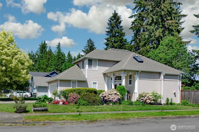Property photo for 5614 Vincent Court Se, Lacey photo 2