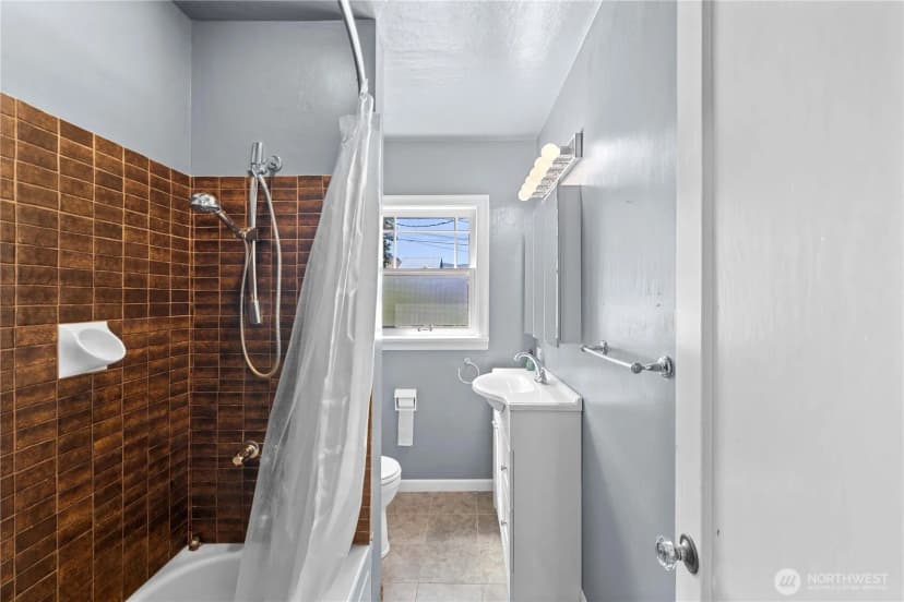 Property photo for 912 Highland Drive, Wenatchee photo 10