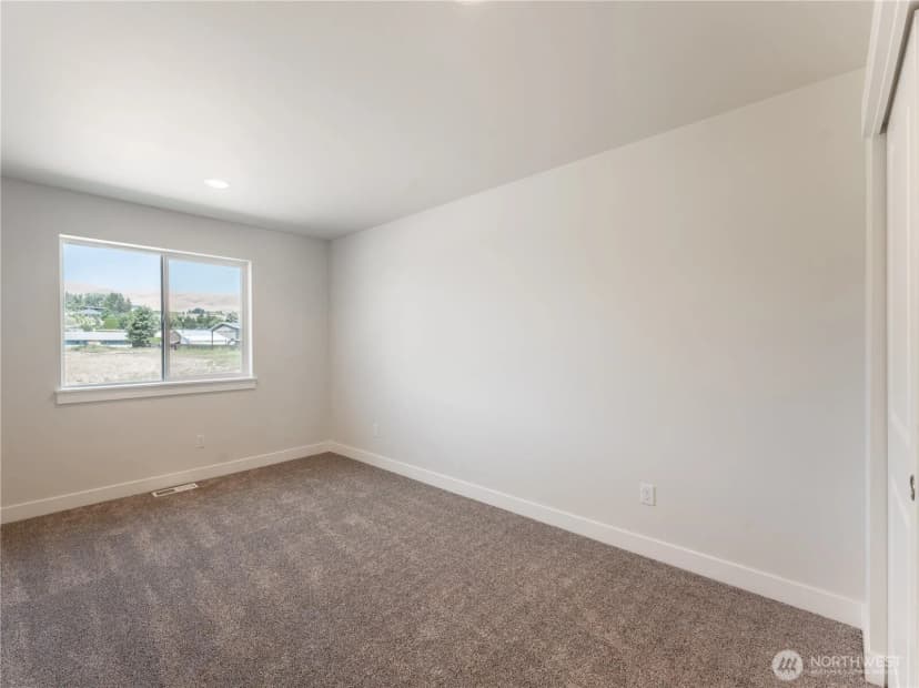 Property photo for 10 Salmon Drive, Wenatchee photo 27