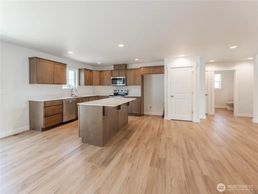Property photo for 10 Salmon Drive, Wenatchee photo 12