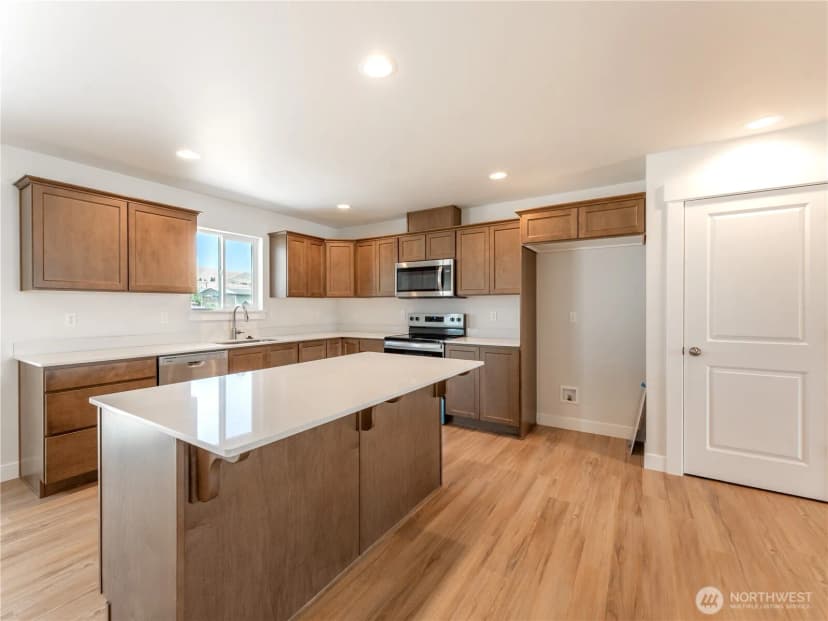 Property photo for 10 Salmon Drive, Wenatchee photo 13