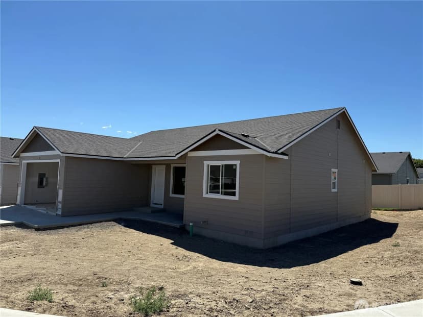 Property photo for 10 Salmon Drive, Wenatchee photo 2