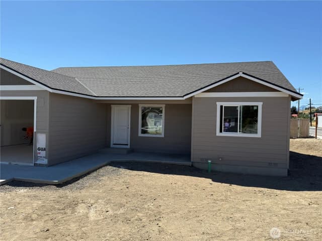 Property photo for 10 Salmon Drive, Wenatchee photo 3