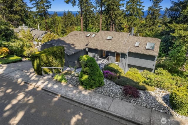 Property photo for 4906 157th Avenue Se, Bellevue