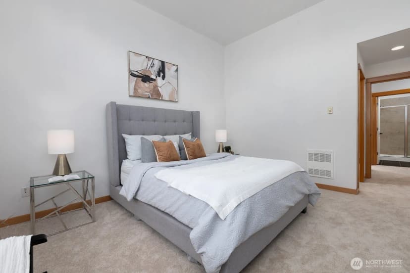 Property photo for 11509 26th Avenue Ne #c, Seattle photo 17