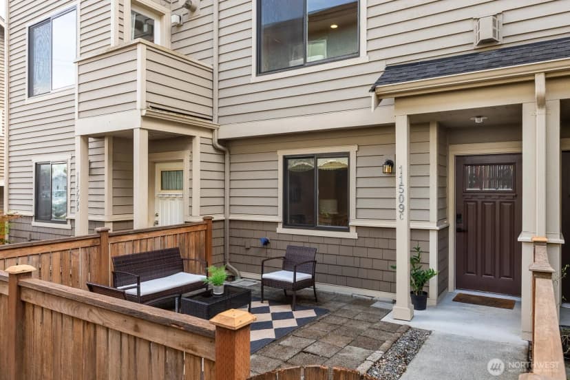 Property photo for 11509 26th Avenue Ne #c, Seattle