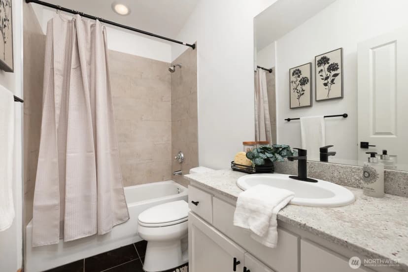 Property photo for 11509 26th Avenue Ne #c, Seattle photo 19