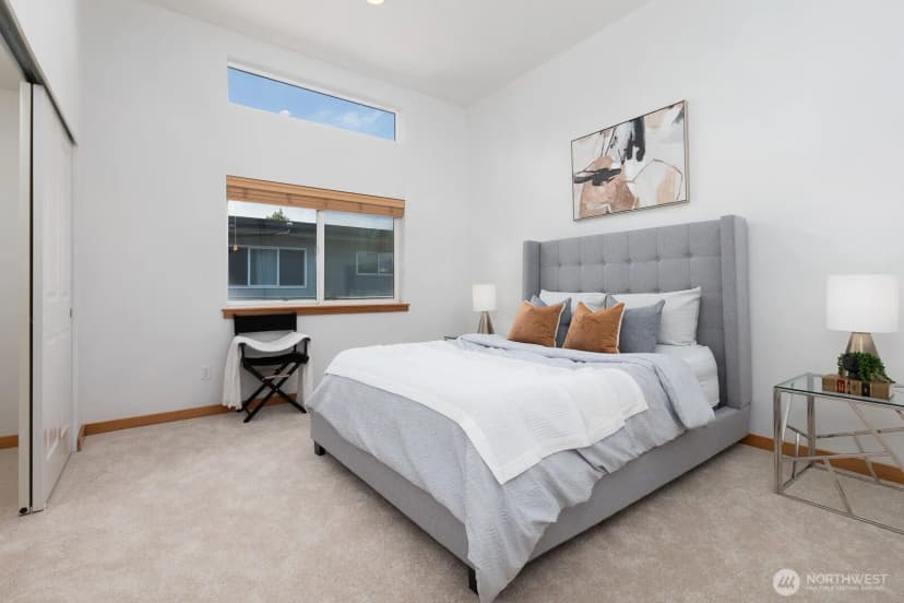 Property photo for 11509 26th Avenue Ne #c, Seattle photo 16