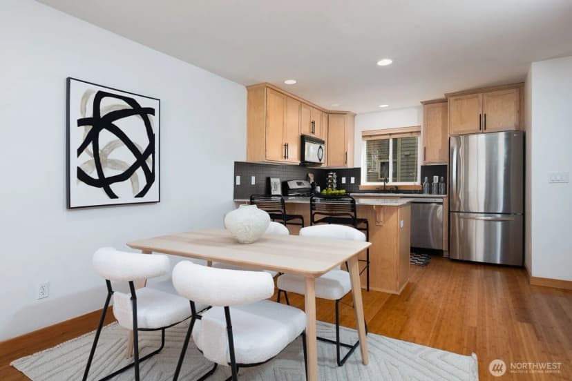 Property photo for 11509 26th Avenue Ne #c, Seattle photo 6