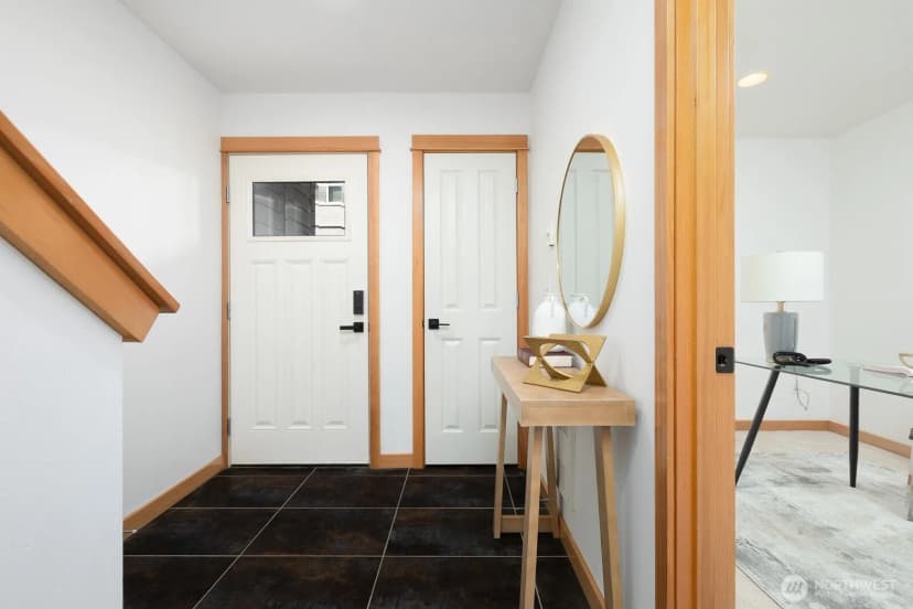 Property photo for 11509 26th Avenue Ne #c, Seattle photo 13