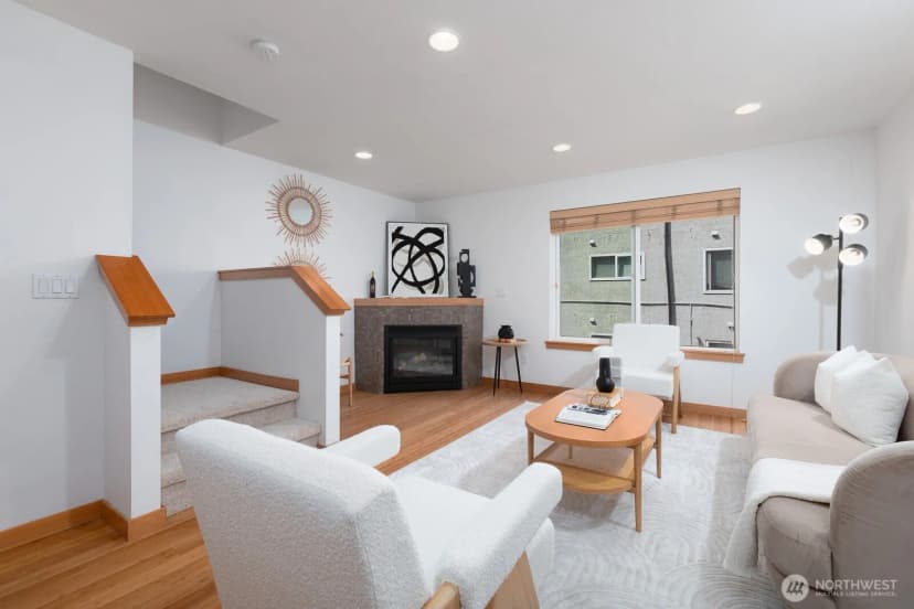 Property photo for 11509 26th Avenue Ne #c, Seattle photo 3