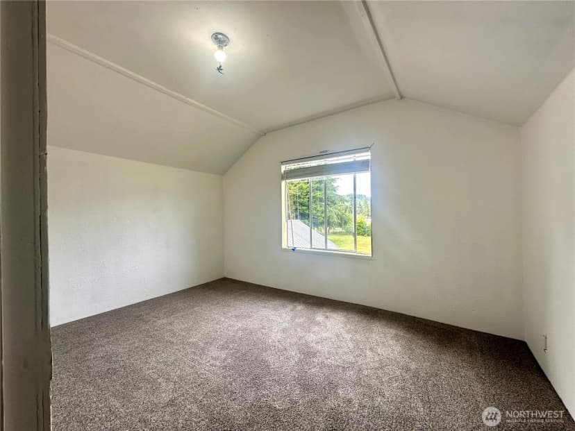 Property photo for 381 Trillium Avenue, Forks photo 10
