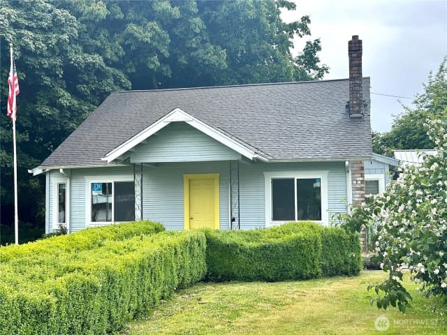 Property photo for 381 Trillium Avenue, Forks
