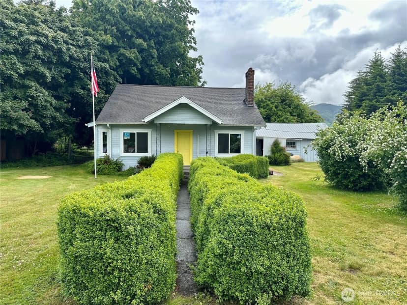 Property photo for 381 Trillium Avenue, Forks photo 2