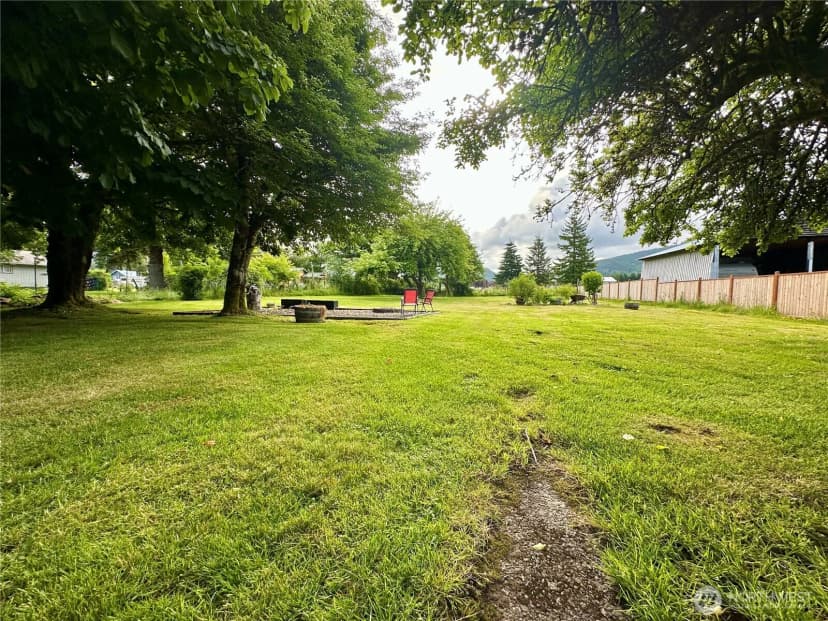 Property photo for 381 Trillium Avenue, Forks photo 23