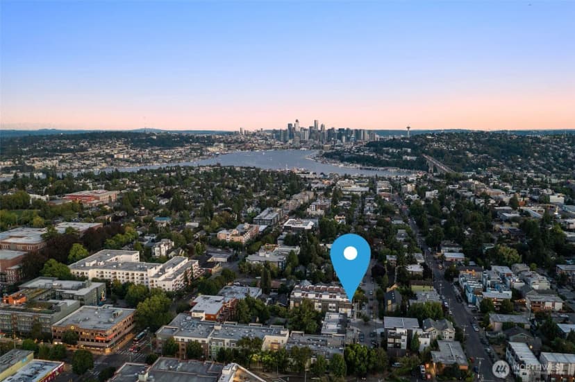 Property photo for 4410 Midvale Avenue N, Seattle photo 27