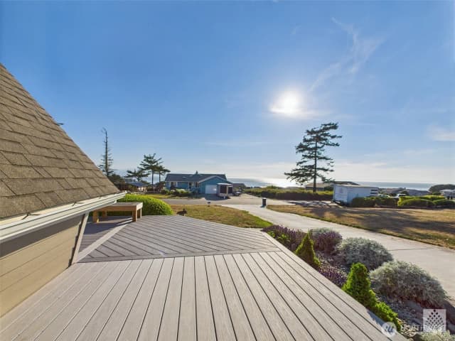 Property photo for 748 La Cana Street, Coupeville photo 3