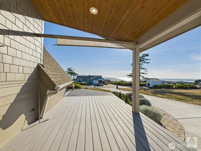 Property photo for 748 La Cana Street, Coupeville photo 4