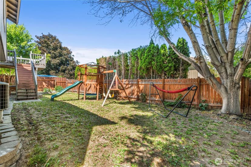 Property photo for 1324 Fairhaven Avenue, Wenatchee photo 32