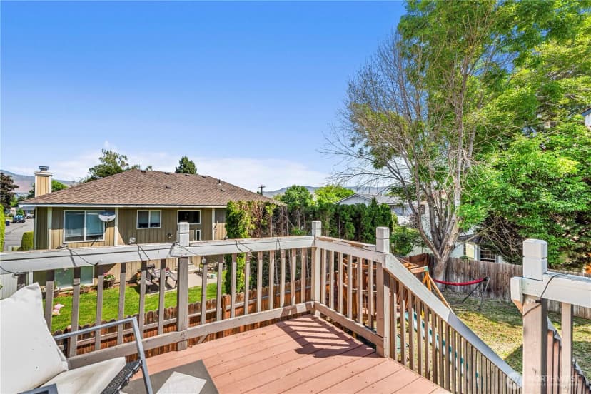 Property photo for 1324 Fairhaven Avenue, Wenatchee photo 38