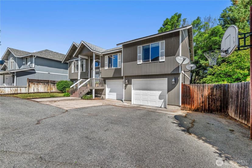 Property photo for 1324 Fairhaven Avenue, Wenatchee photo 3