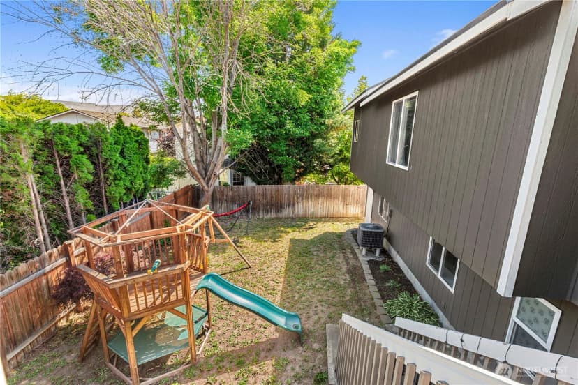 Property photo for 1324 Fairhaven Avenue, Wenatchee photo 39