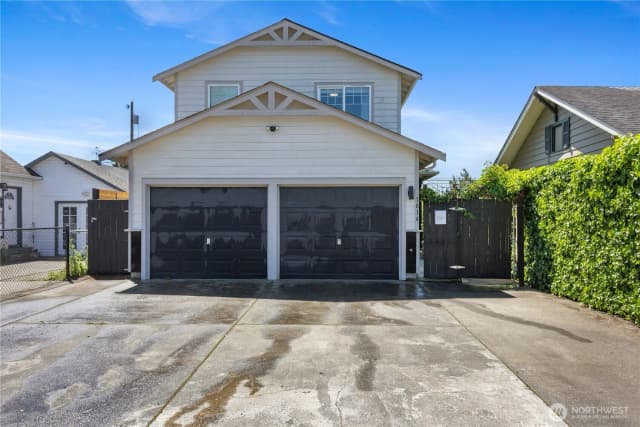 Property photo for 1814 7th Street Ne, Marysville photo 2