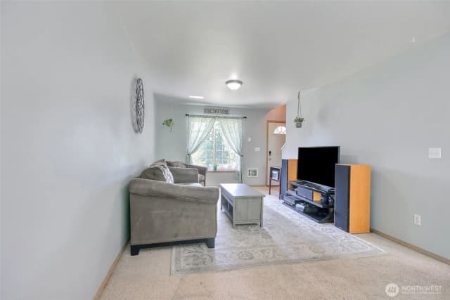 Property photo for 13502 215th Avenue E, Bonney Lake photo 4