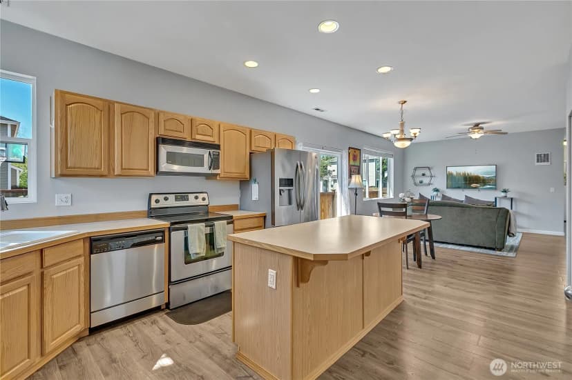 Property photo for 28140 239th Avenue Se, Maple Valley photo 15