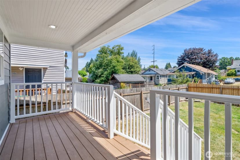 Property photo for 902 Hewitt Avenue, Bremerton photo 10