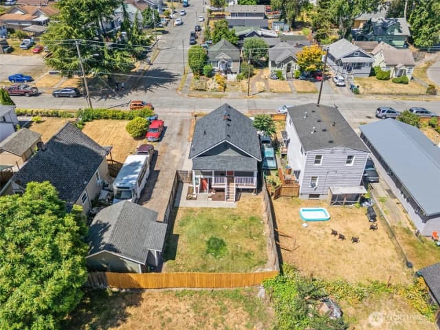 Property photo for 902 Hewitt Avenue, Bremerton photo 5