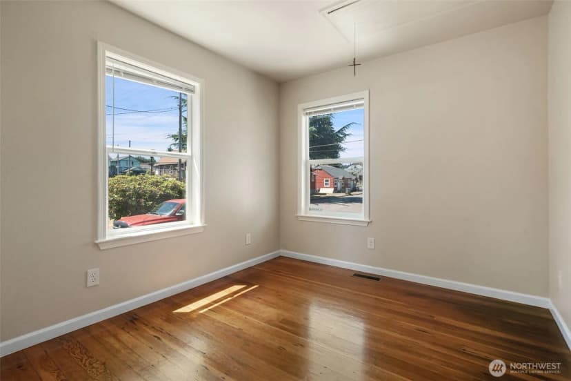 Property photo for 902 Hewitt Avenue, Bremerton photo 19