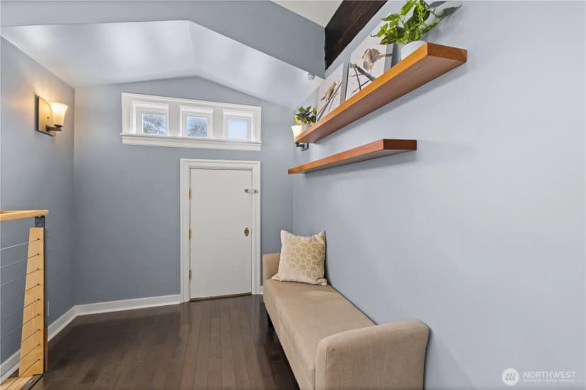Property photo for 5746 37th Avenue Ne, Seattle photo 15