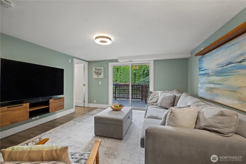 Property photo for 5746 37th Avenue Ne, Seattle photo 22