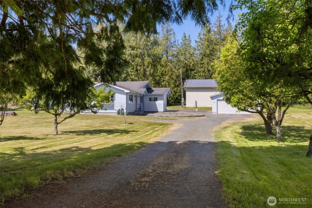 Property photo for 212 Old Black Diamond Rd, Port Angeles photo 3