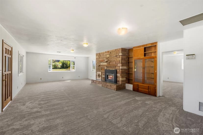 Property photo for 212 Old Black Diamond Rd, Port Angeles photo 16