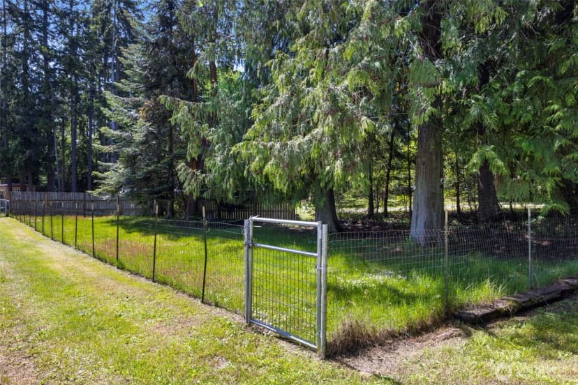 Property photo for 212 Old Black Diamond Rd, Port Angeles photo 36