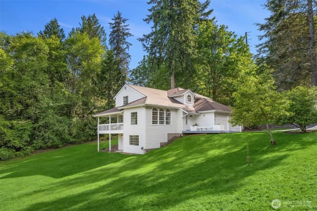 Property photo for 8021 Ne Sandpiper Lane, Bainbridge Island