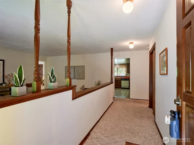 Property photo for 135 Ridgecrest Drive, Toledo photo 5