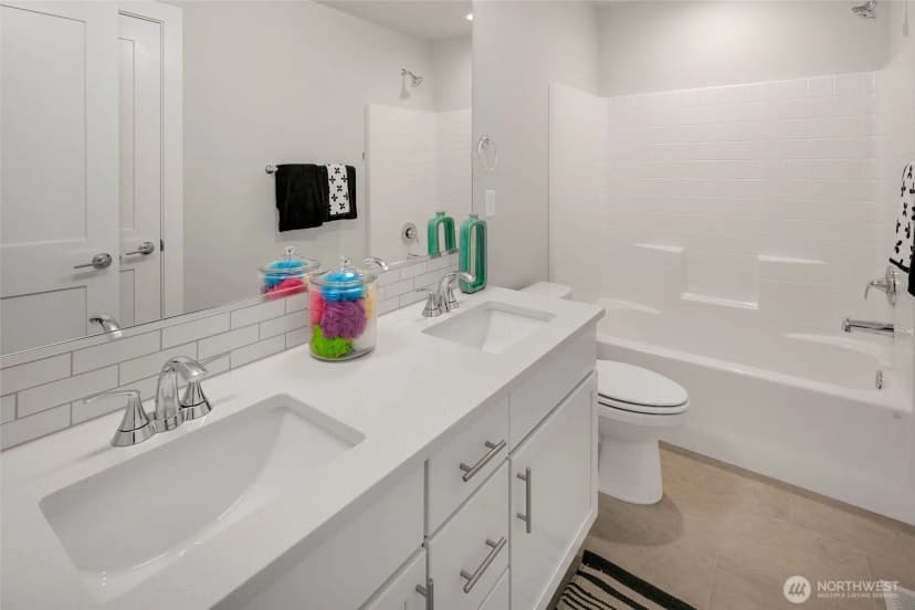 Property photo for 563 Sw 97th Street #76, Seattle photo 16