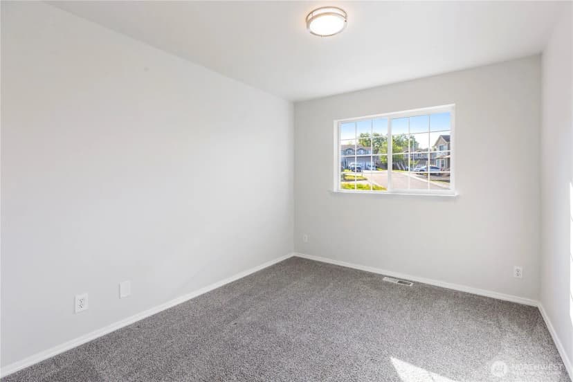 Property photo for 6801 36th Street Ne, Marysville photo 22