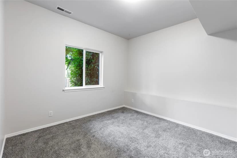 Property photo for 6801 36th Street Ne, Marysville photo 32