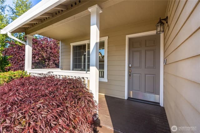 Property photo for 6801 36th Street Ne, Marysville photo 2